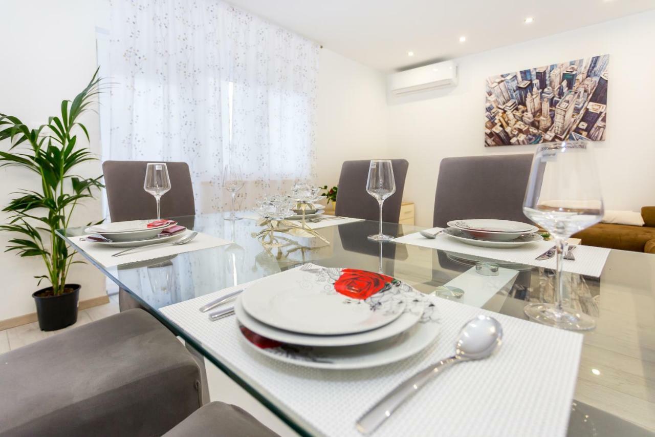 Urban Luxury Suites Juricevic Дуче Экстерьер фото